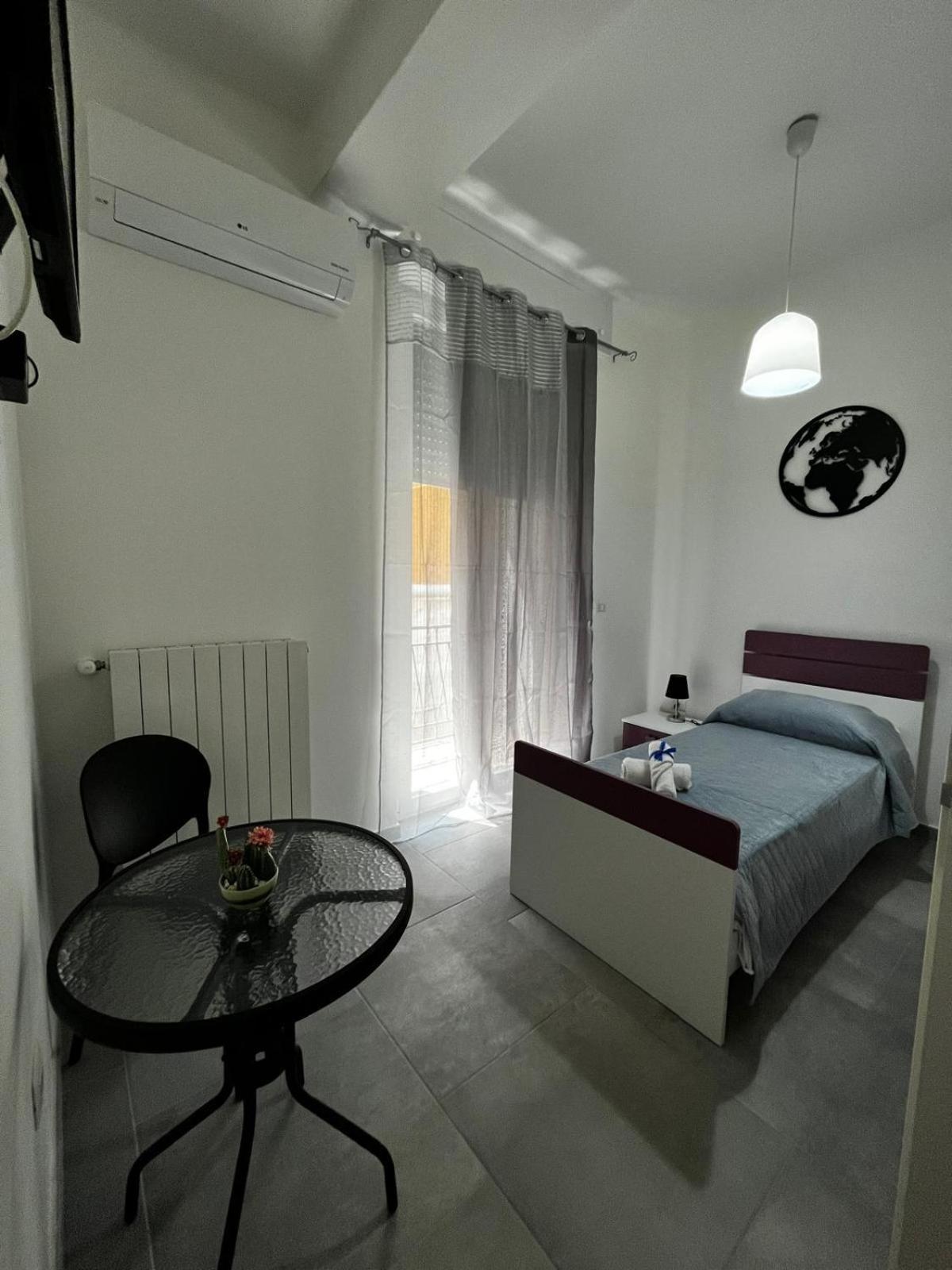 Goodbye Moon Apartment Brindisi Kültér fotó