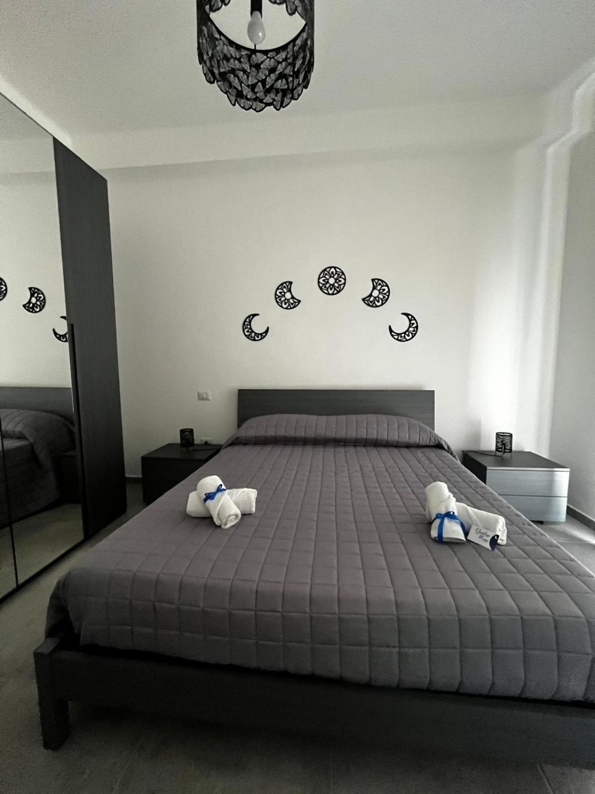Goodbye Moon Apartment Brindisi Kültér fotó